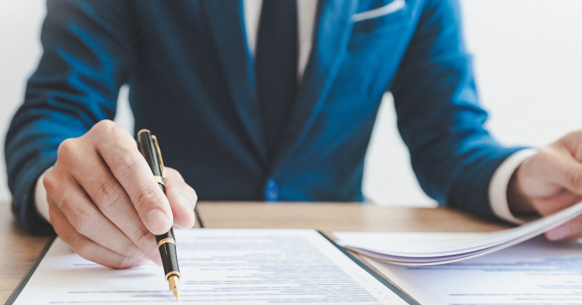 immigration lawyer